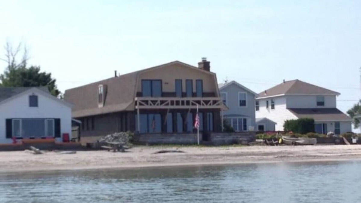North Greece House | Beach Brick House on Lake Ontario sandy beach front