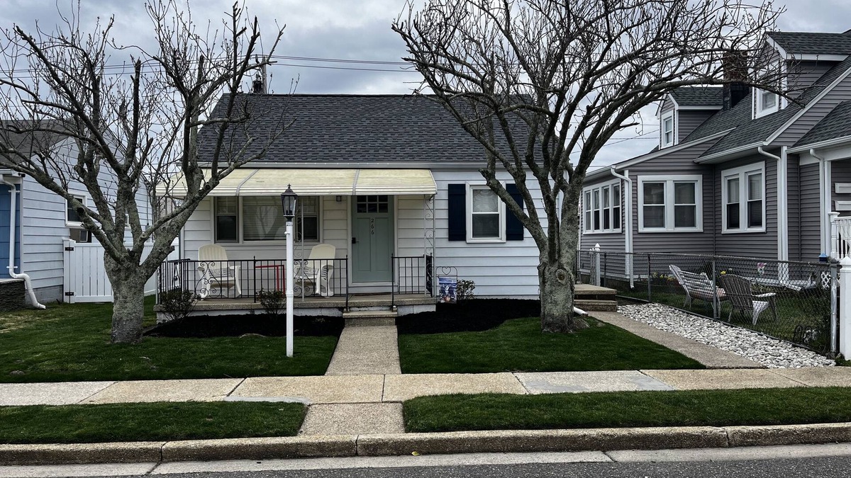 Brigantine House | Beach bungalow - 1.5 blocks to the beach - outdoor shower!