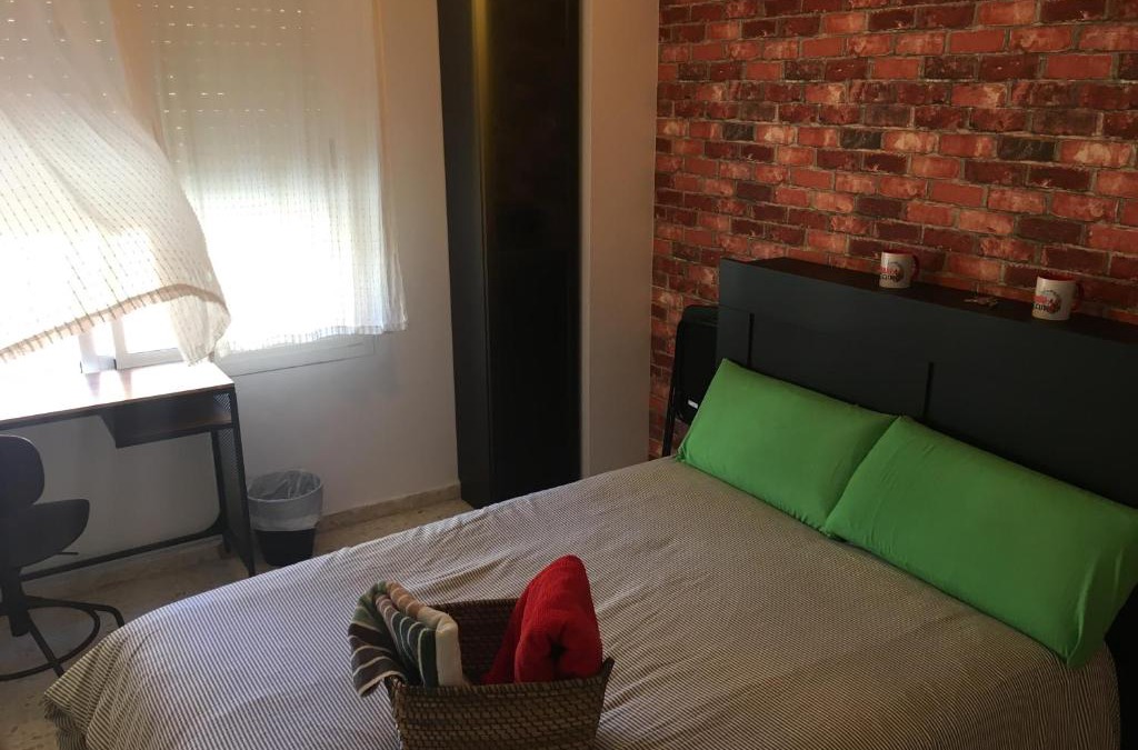 La Linea de la Concepcion House | Beach, City & Gibraltar (Shared Apartment)