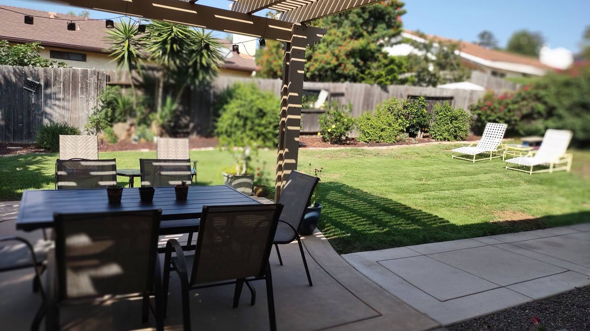 Fire Mountain House | Beach Close and Convenient To Everythingn2 miles to the beach