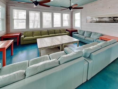 Port Aransas House | Beach Club 3