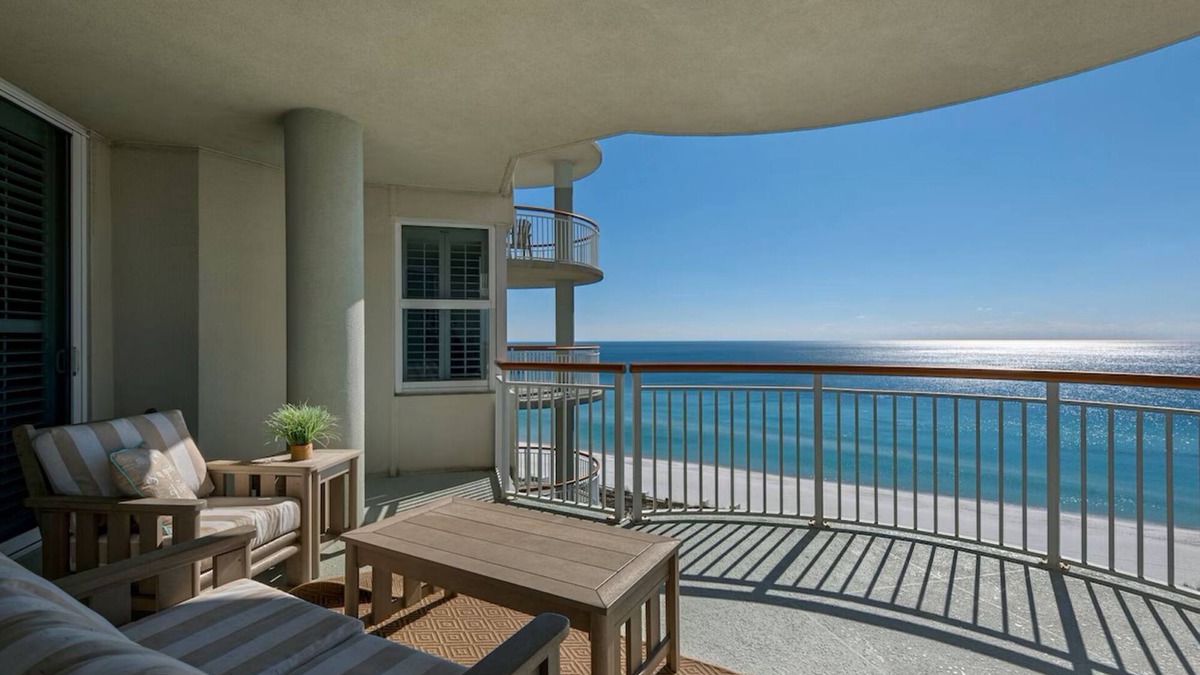 Navarre Beach Condo | Beach Colony West 11E Gulf-front Condo Navarre Beach!