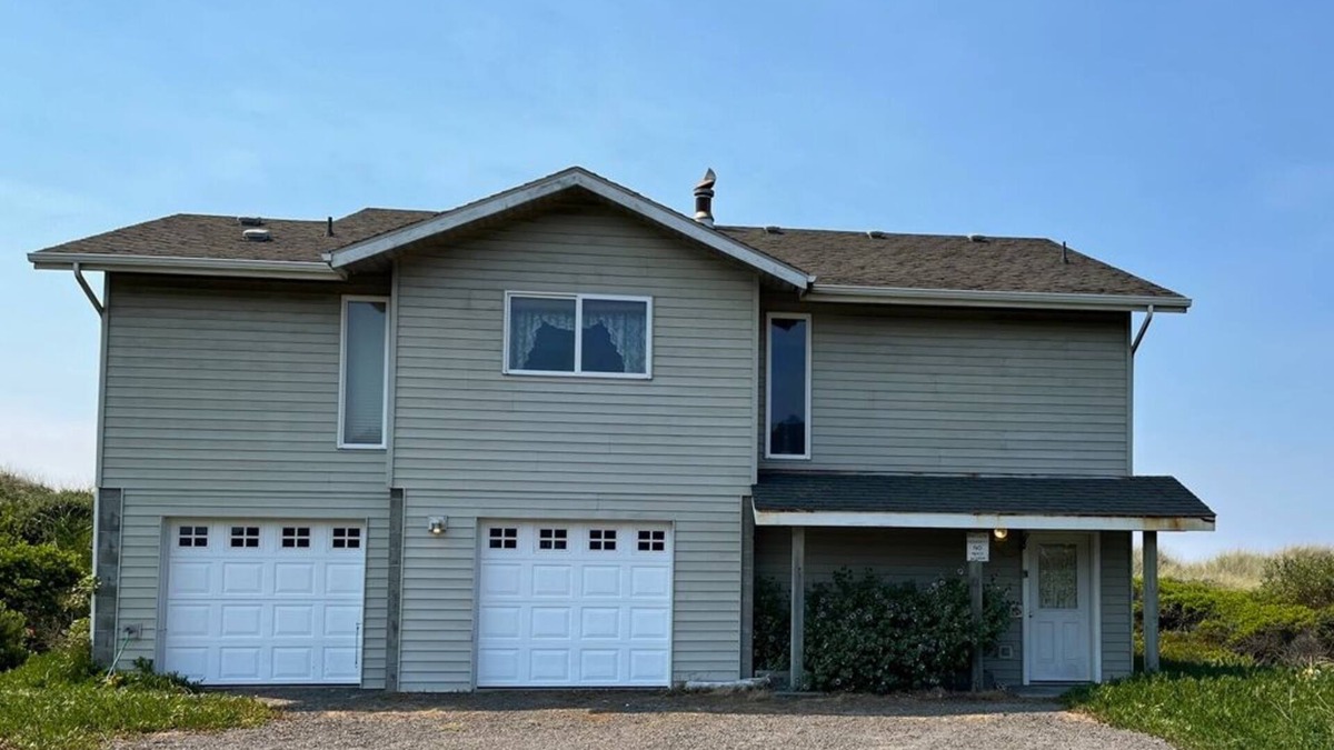 Gold Beach House | BEACH COMBER OCEANFRONT HOME GOLD BEACH OREGON