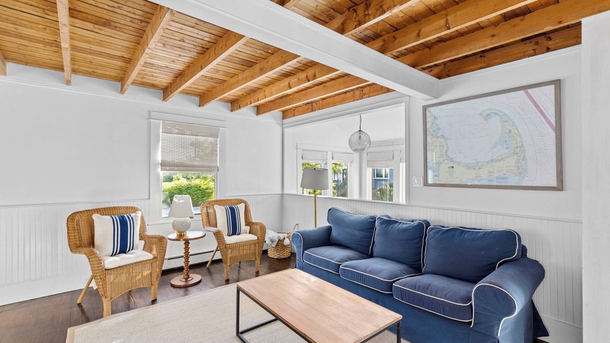 Scituate House | Beach Cottage in Scituate with Hot Tub! 6-minute walk to Egypt Beach.