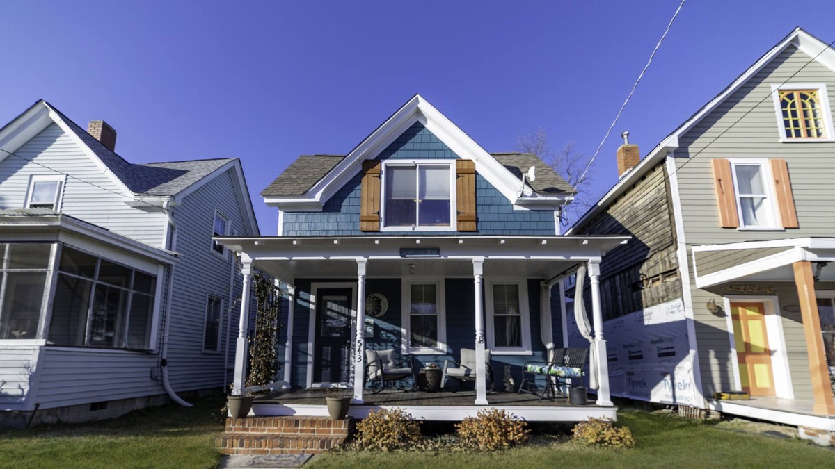 Cape Charles House | Beach cottage is walking distance to shops and more!!