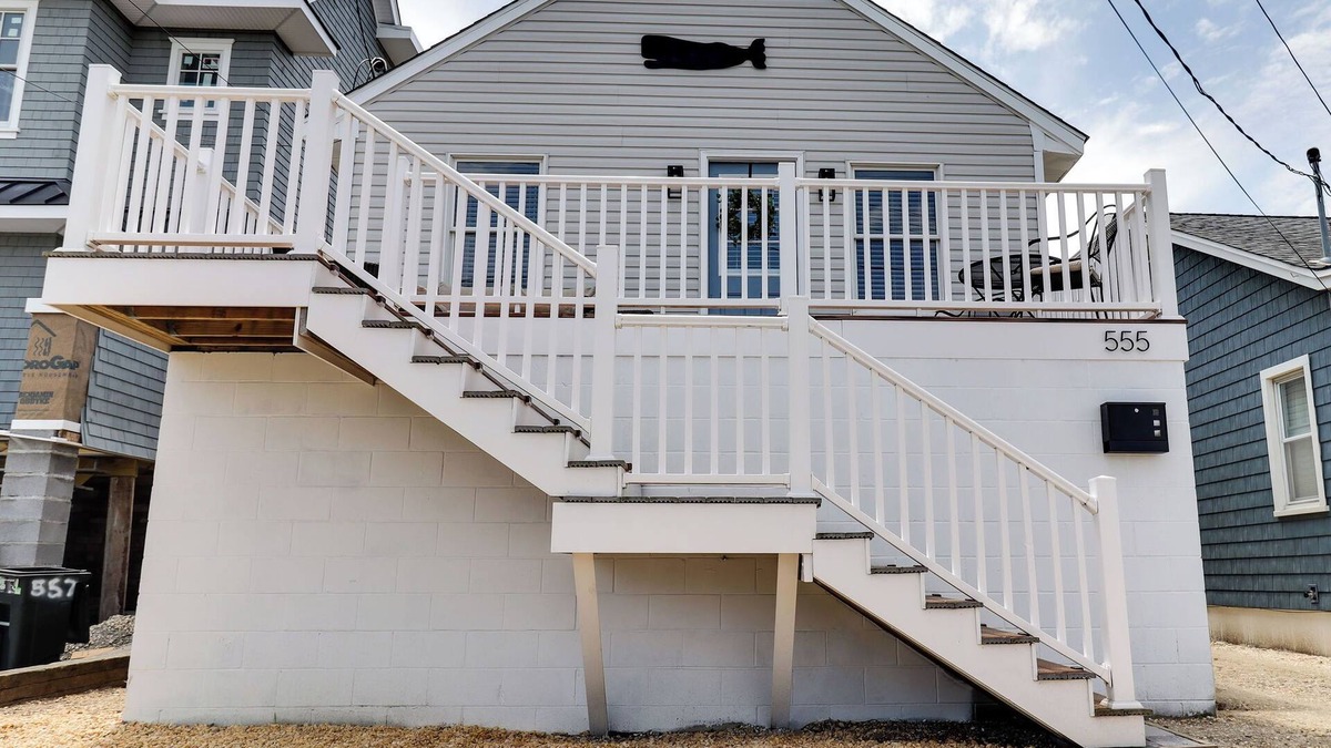 Manasquan Cottage | Beach cottage two blocks from the beach