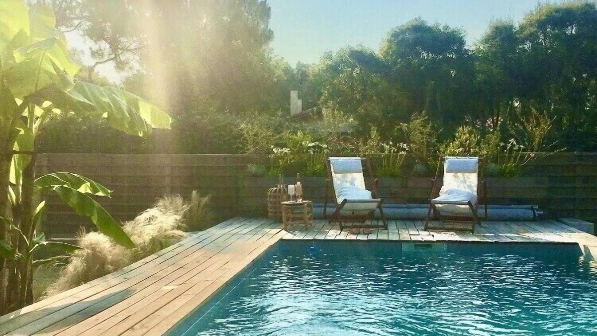 Les Estagnots House | Beach Estagnots, heated pool, intimate garden, villa coup de coeur.