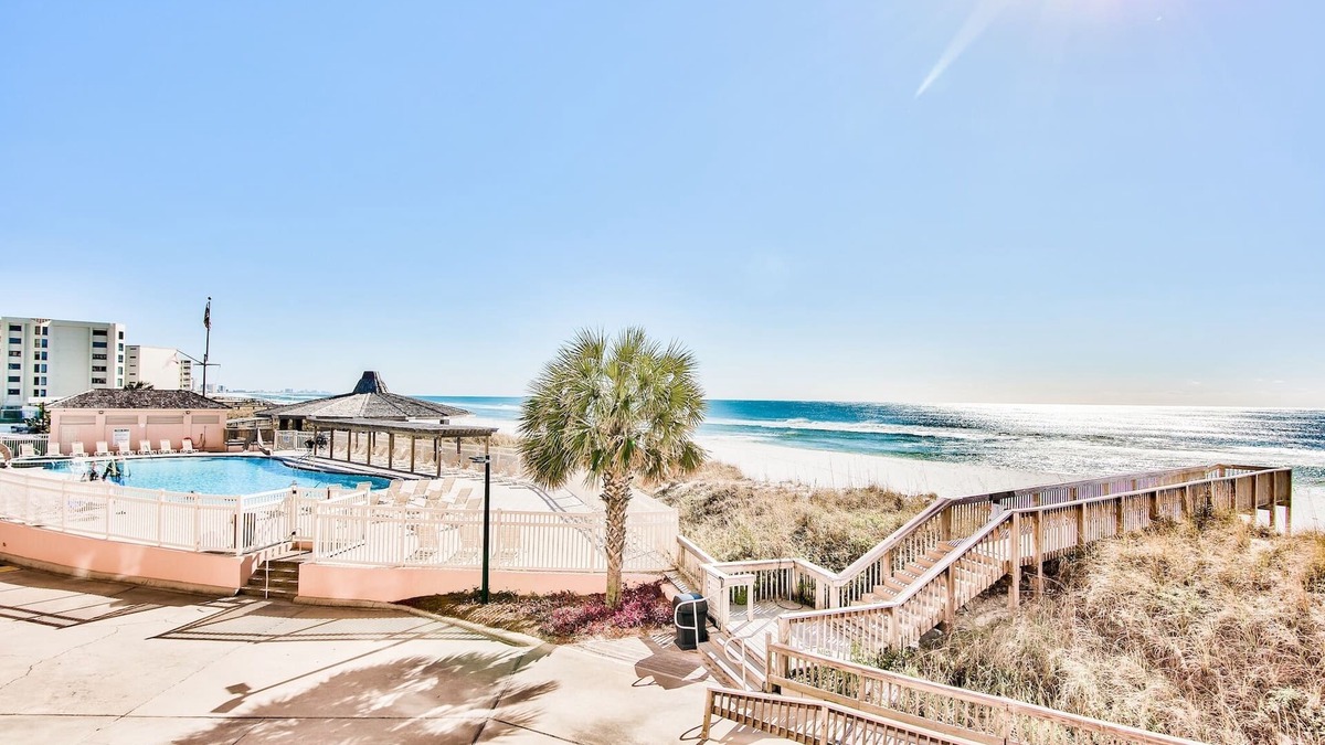 North West Florida Condo | BEACH FRONT AT JETTY EAST! 1 FREE BEACH CHAIR SET UP EACH DAY OF YOUR STAY!