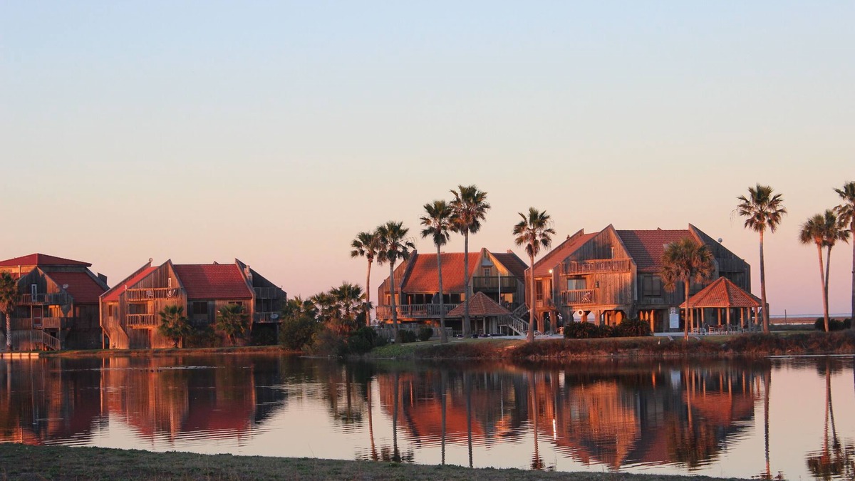 Matagorda House | BEACH FRONT Condo with Pool Access - Unit 41 Matagorda Dunes