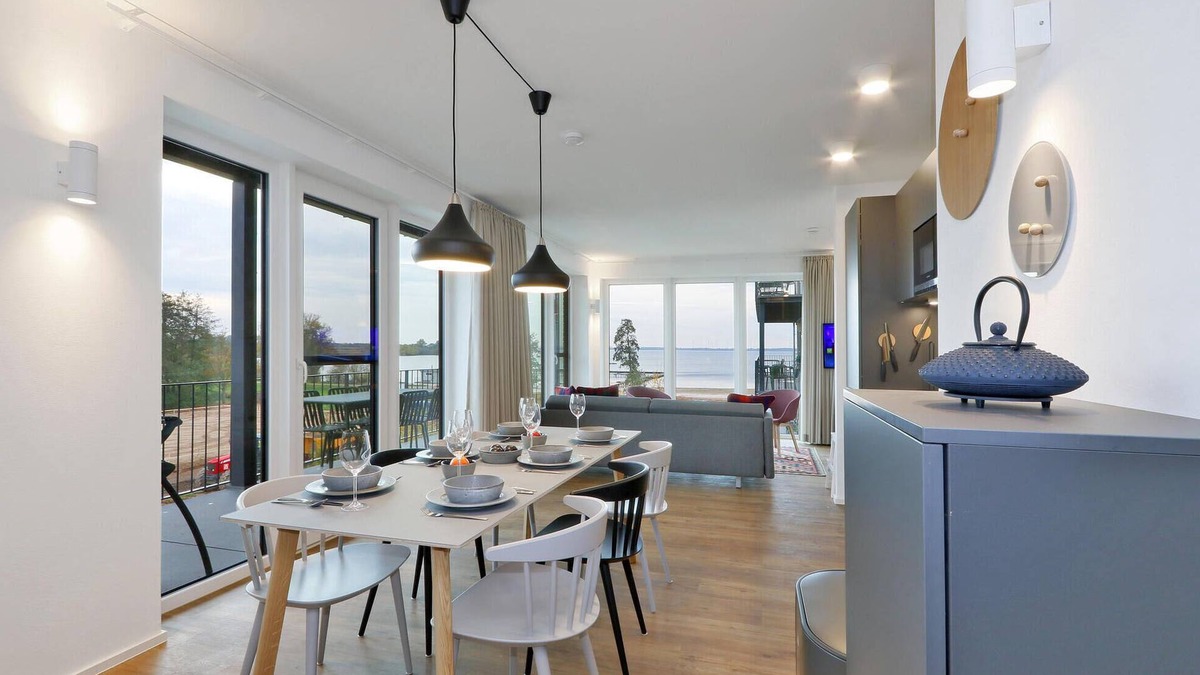 Lembruch Apartment | Beach front apartment