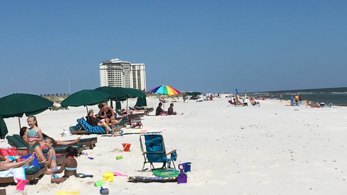 Fort Morgan Condo | BEACH FRONT Ft Morgan, 2BR, 2BA, huge balcony! Laundry in condo. New mattresses.