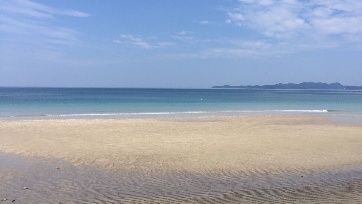 Nagashima Villa | Beach front guest house