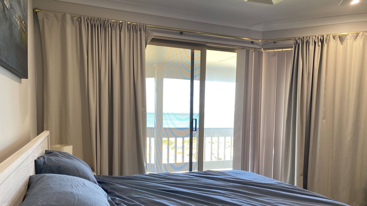 Silver Sands House | Beach front house with easy access to beach path
