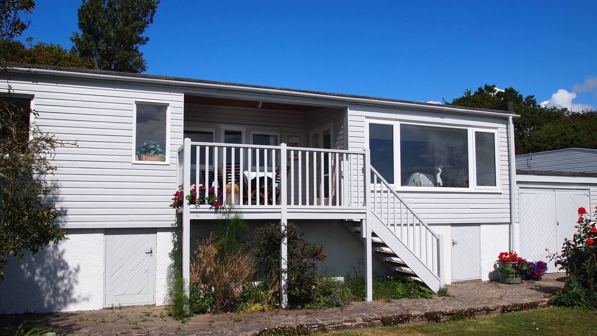 Selsey House | Beach front location, Pet friendly, Full of charachter, Private garden, Sea view