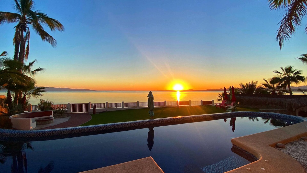 La Ventana House | Beach-front luxury! Private home, pool, hot tub, rooftop and water sport access!