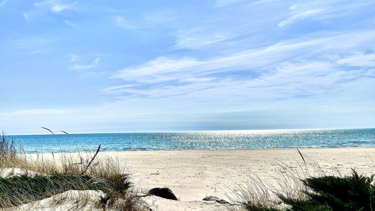 Sheboygan Villa | Beach front luxury spacious villa !