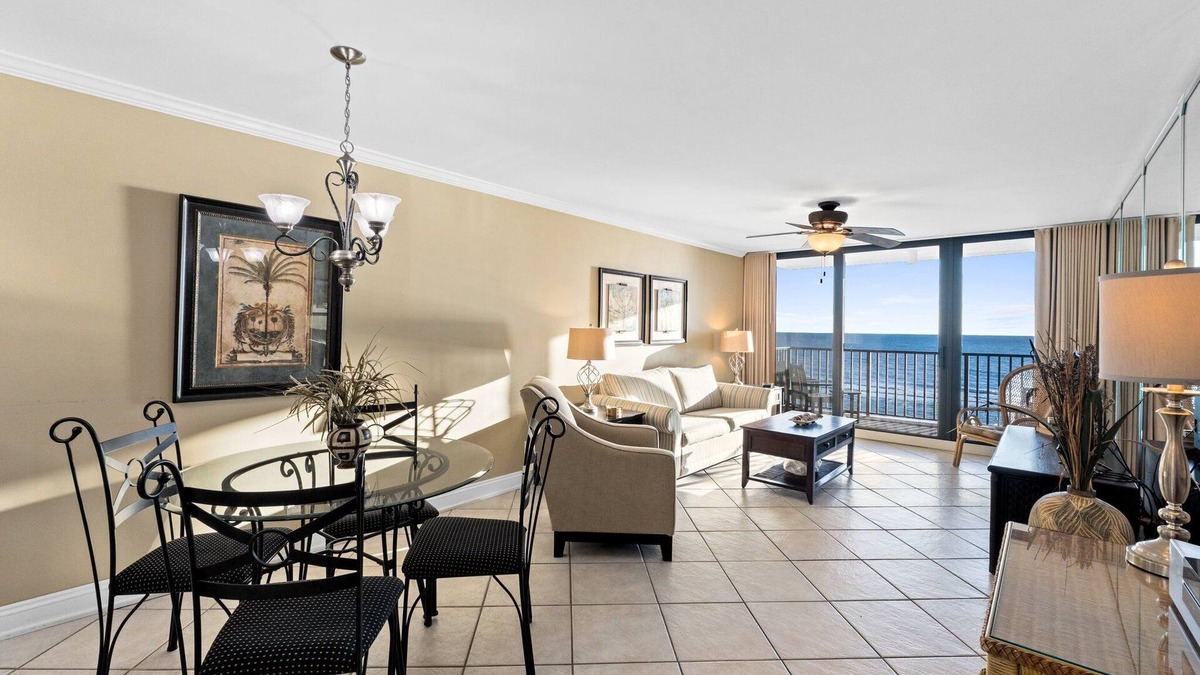 Holiday Beach Condo | Beach Front Pet Friendly 1 Bedroom Condo! PW502