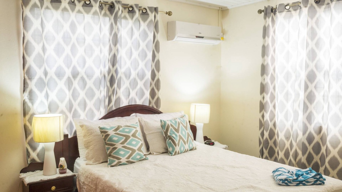 Mullins Cottage | Beach Front Property Barbados