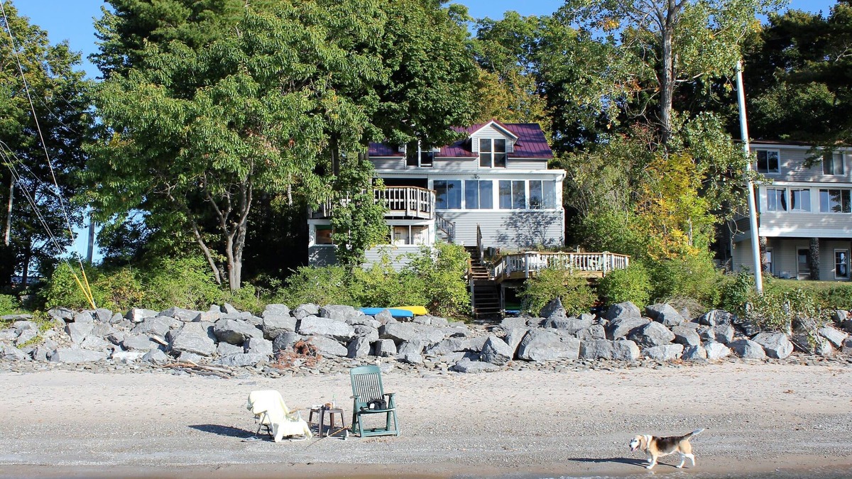 Pulaski House | Beach-Front Setting on Lake Ontario.nSleeps 8 in Port Ontario, NY/Pulaski, NYn