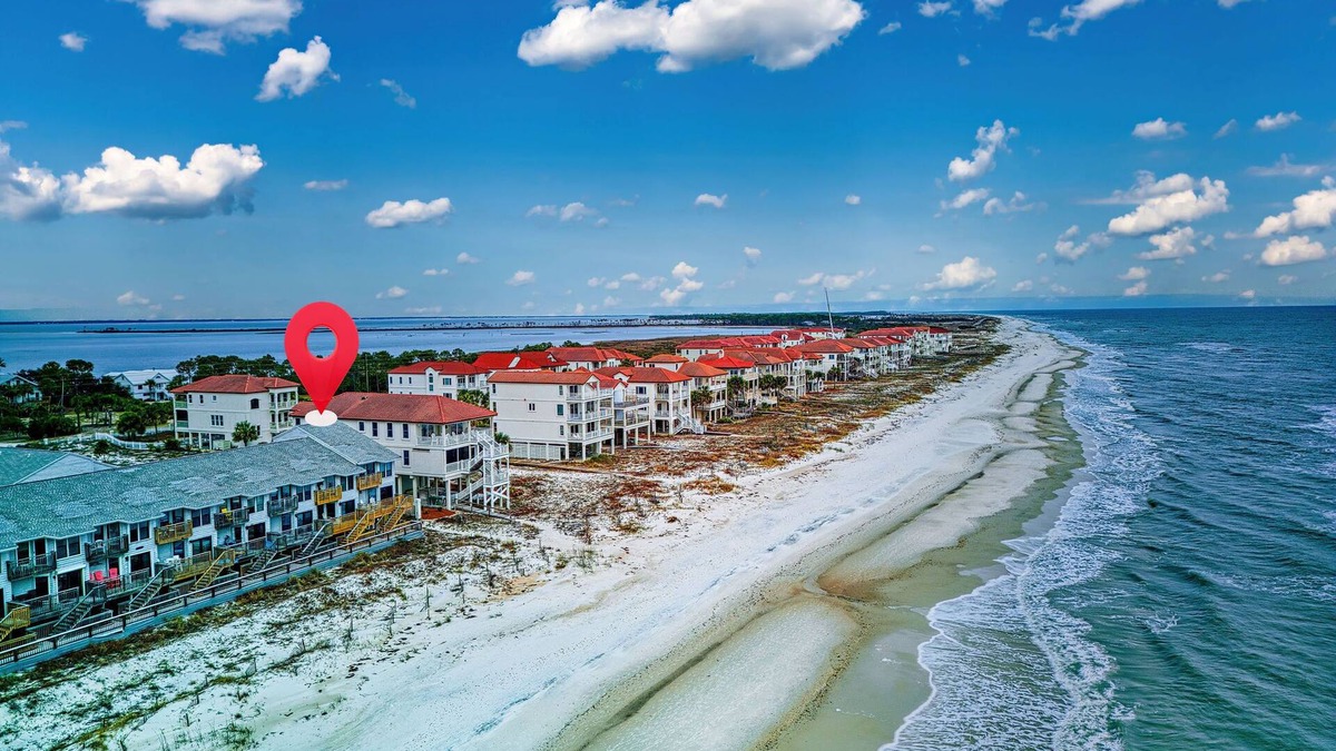 East End House | Beach Front, Swimming Pool, Free Beach Gear!