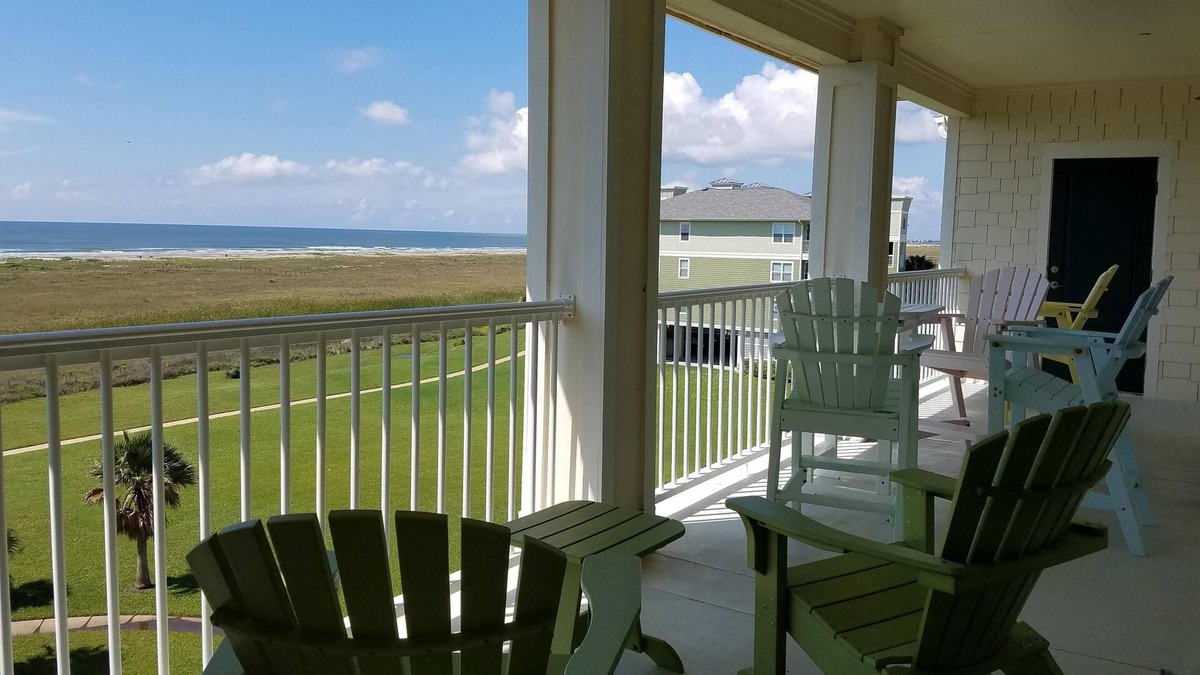 Galveston Condo | Beach front, Top Floor Condo, stunning views of gulf, 7 day discount rate.