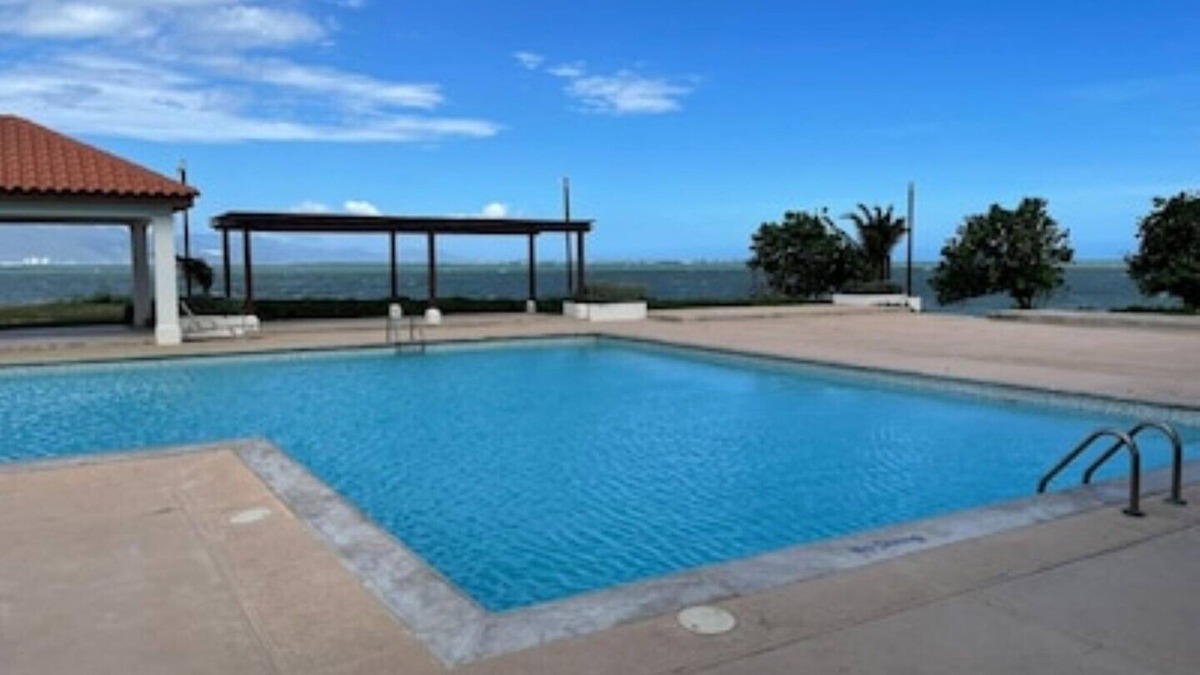 Portmore Villa | Beach Front Villa (Entire Villa For You )