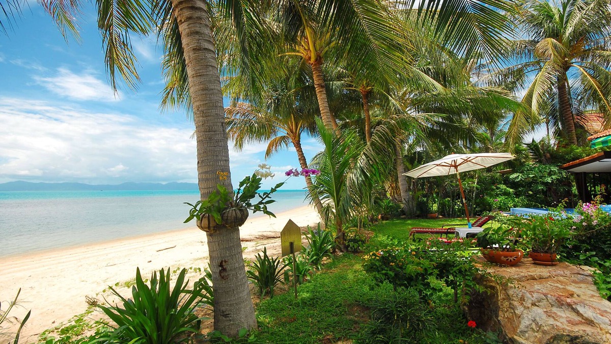 Bang Po Villa | Beach Front Villa with private pool