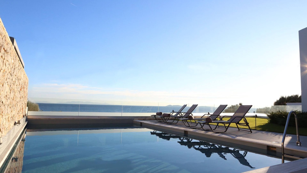 Katakali Villa | Beach front villa with private sea water pool & amazing sea view to Saronic golf