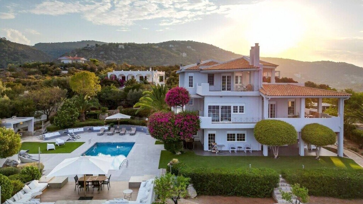 Katakali Villa | Beach front villa with private sea water pool & amazing sea view to Saronic golf