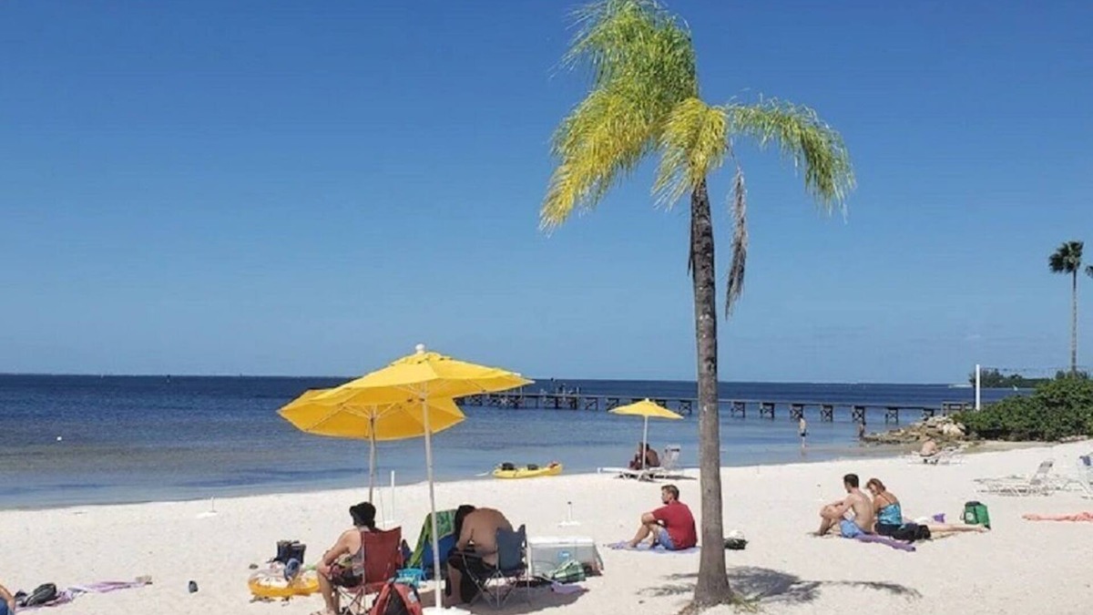 Ruskin Resort | Beach Happy Getaway!