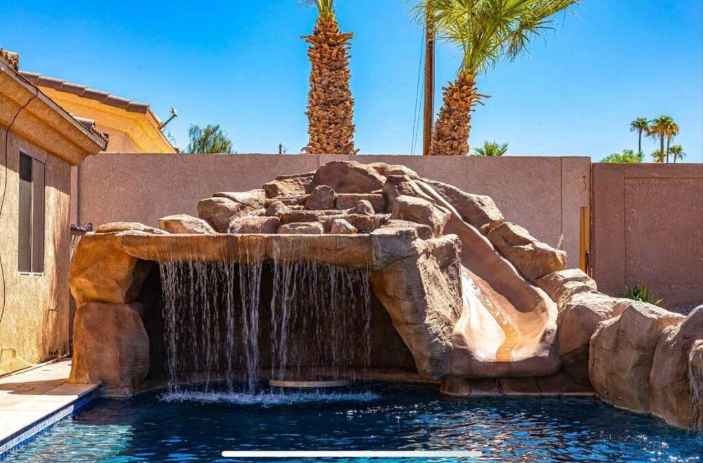 Lake Havasu City House | Beach Happy-Lake Close-Private Waterpark Oasis -sleeps 14