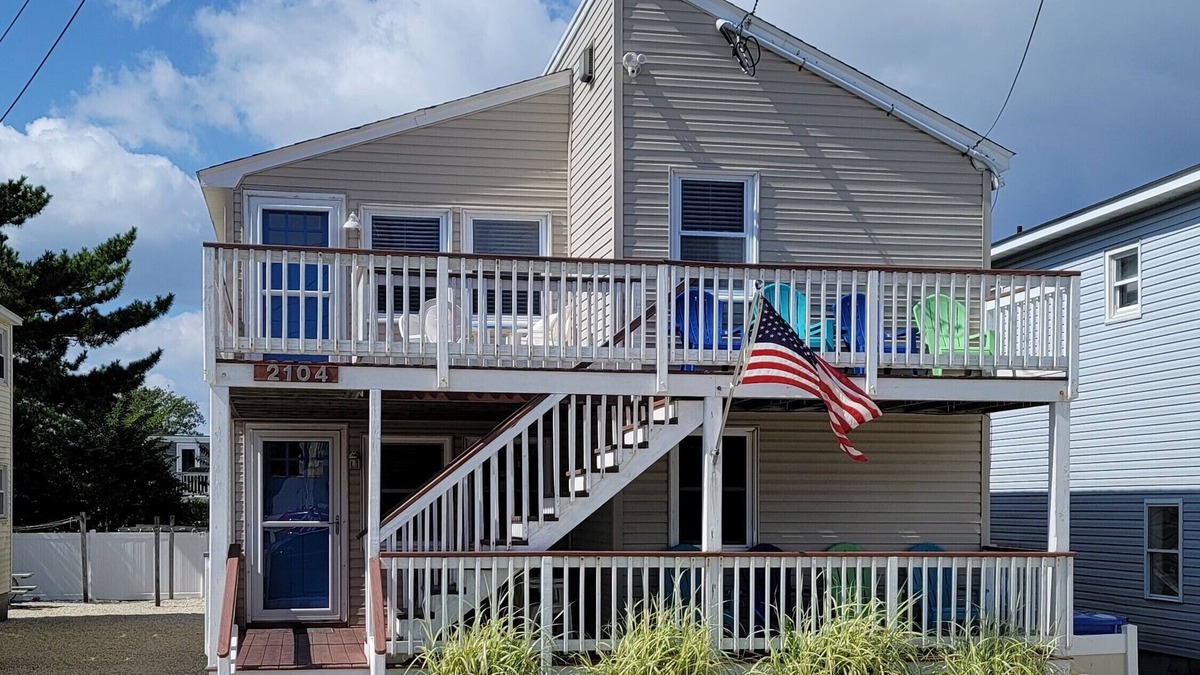 South Beach Haven House | Beach Haven Shore House - family friendly location short walk to beach