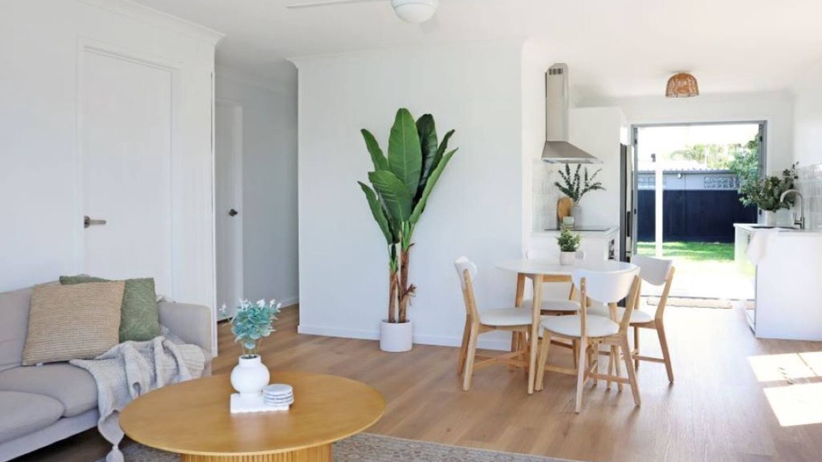 Warana Apartment | Beach Haven Warana - Pet Friendly Stay