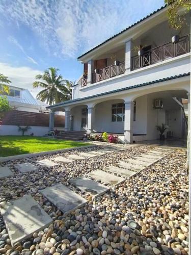 Blue Bay Villa | Beach Hive