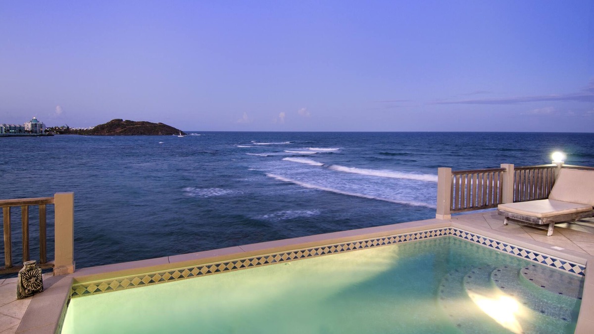 Dawn Beach Estates House | Beach House Younes - 1 bedr oceanfront villa - by Island Properties Online
