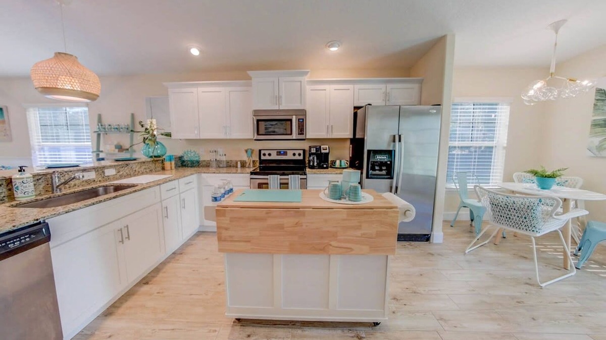 Palm Coast House | Beach Home w Heated Pool Free Golf Cart