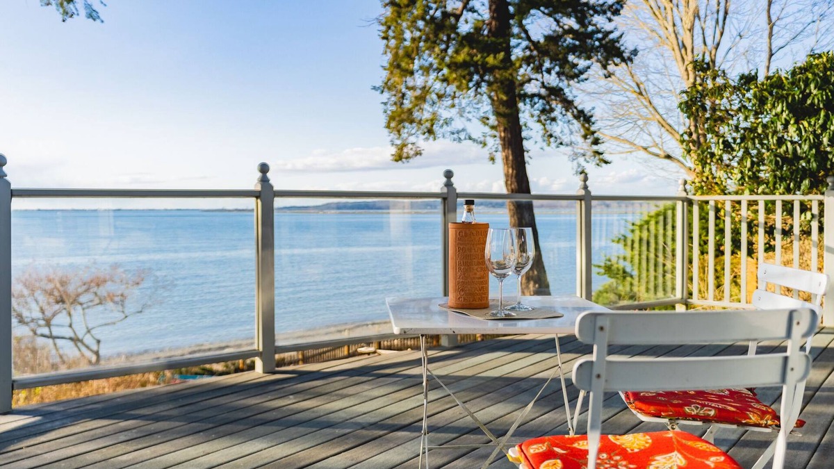 Bellingham House | Beach house at Lummi bay