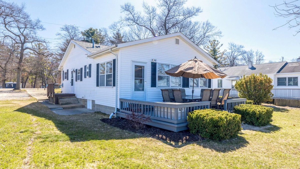 Caseville House | Beach House in Caseville w/50ft sugar sand Lake Huron frontage on the property.