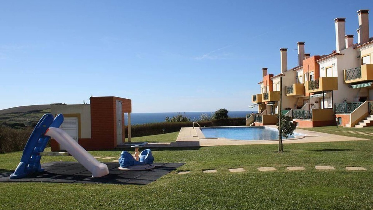 Sao Pedro da Cadeira Villa | Beach House in Ericeira - A PARADISE BY THE SEA * SPECIAL SEPTEMBER 24% OFF