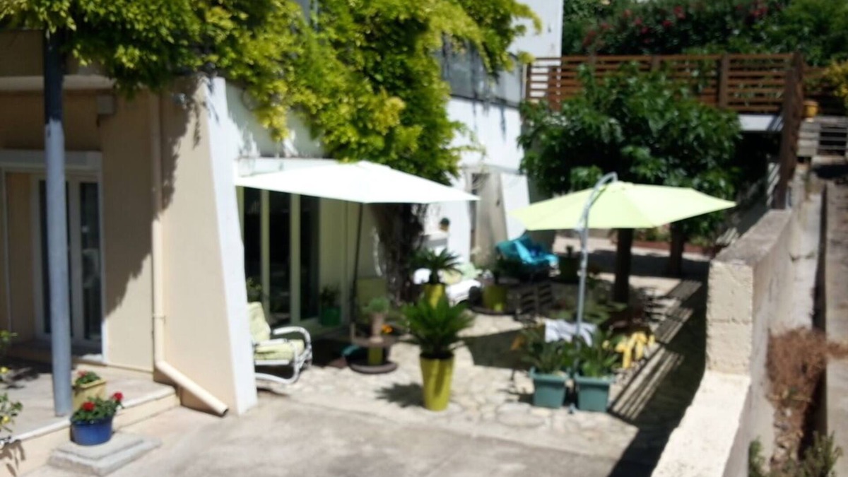 Sete Cabin | Beach house in SETE- Private parking 150 m2 enclosed garden with gate
