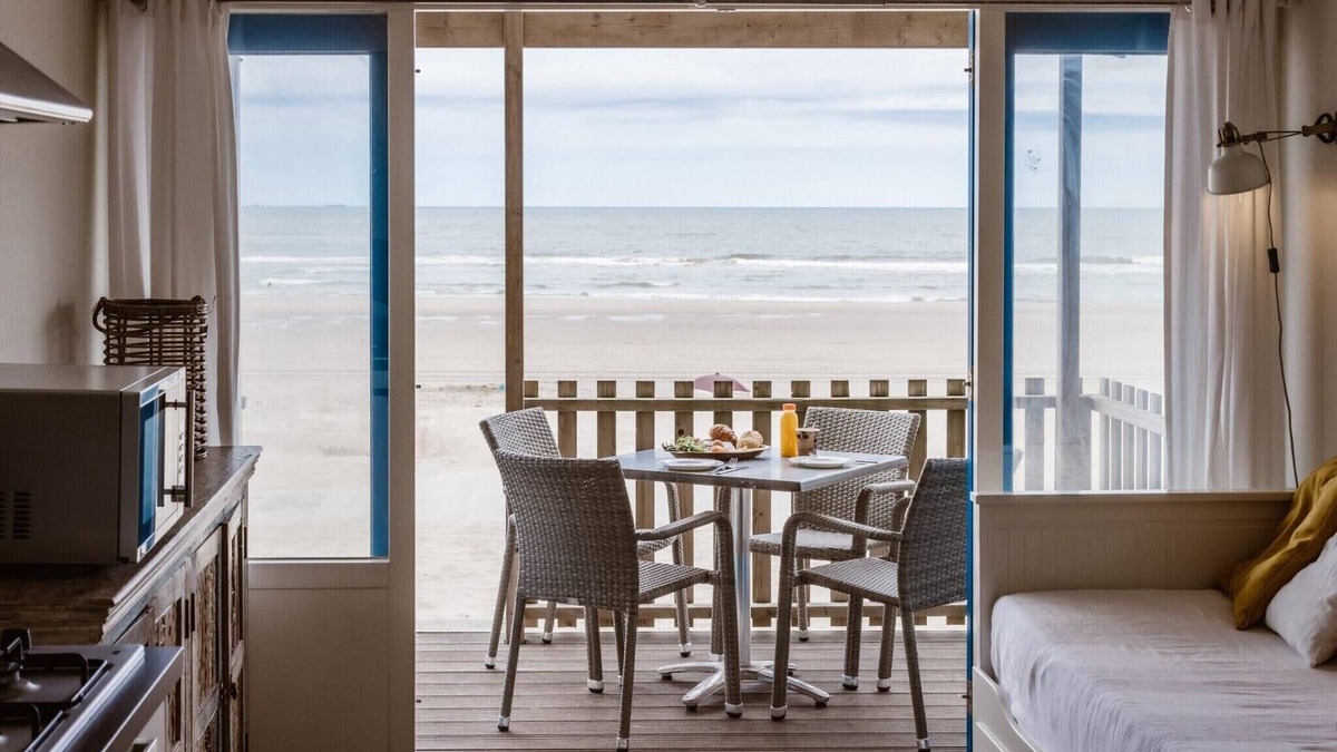 Wijk aan Zee House | Beach House in Wijk aan Zee with Sea View