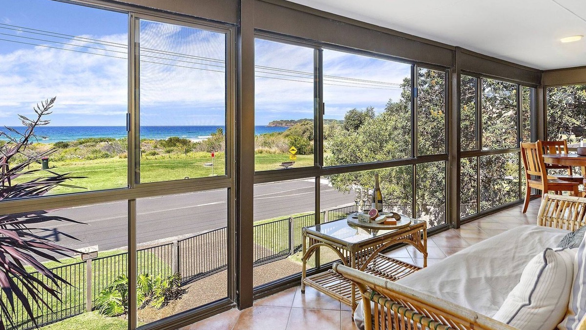 Kiama Downs House | Beach House on Jones Beach