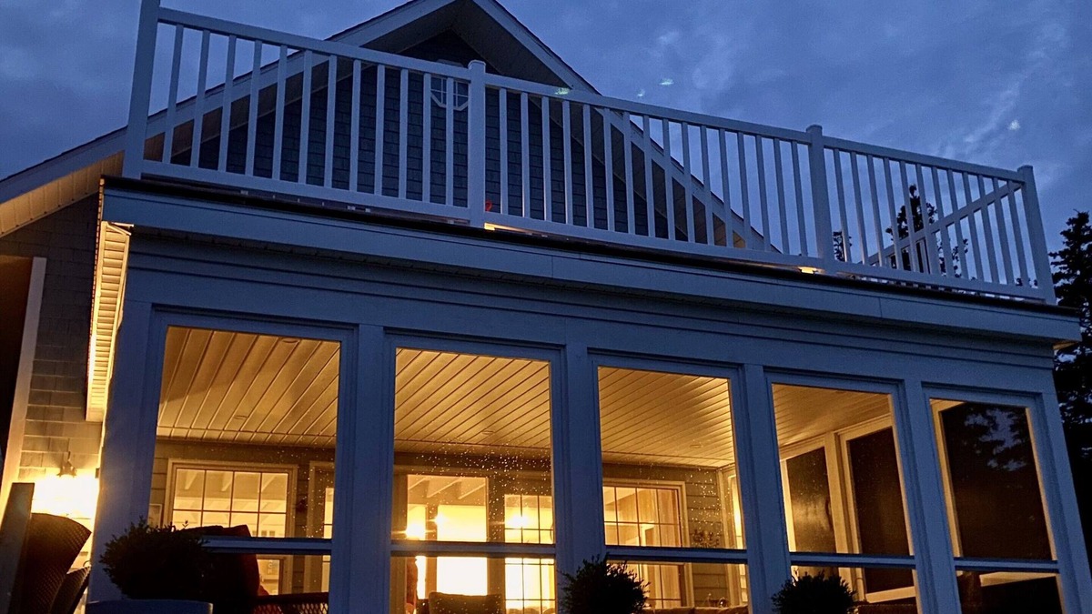 Souris House | Beach house on private white sand beach