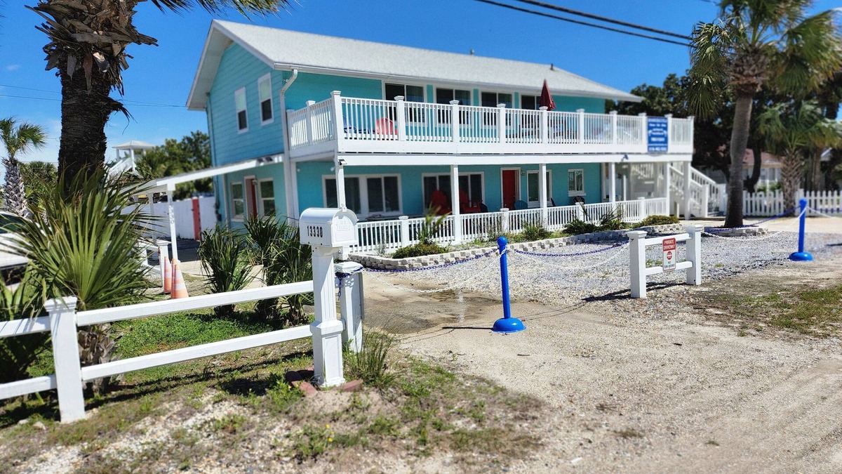 Bahama Beach House | BEACH HOUSE STEPS FROM BEACH, ACCESS 48, 4 BD 4 BATH 2 KITCHEN, PRIVATE POOL
