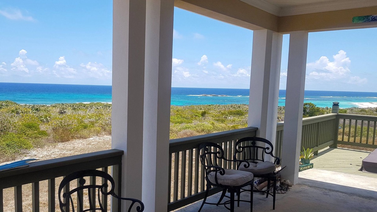 Clarence Town House | Beach House w/Hot-Tub & Spectacular Ocean Views!