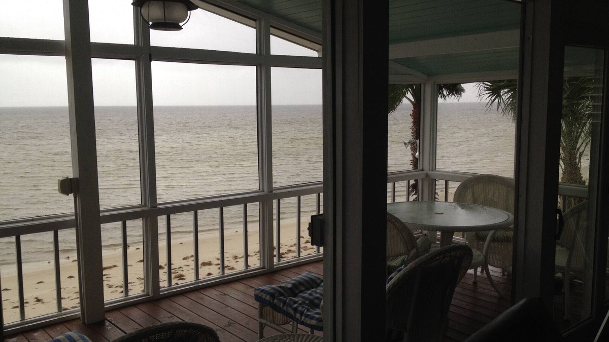 Pine Island Cottage | Beach House with Private Beachfront