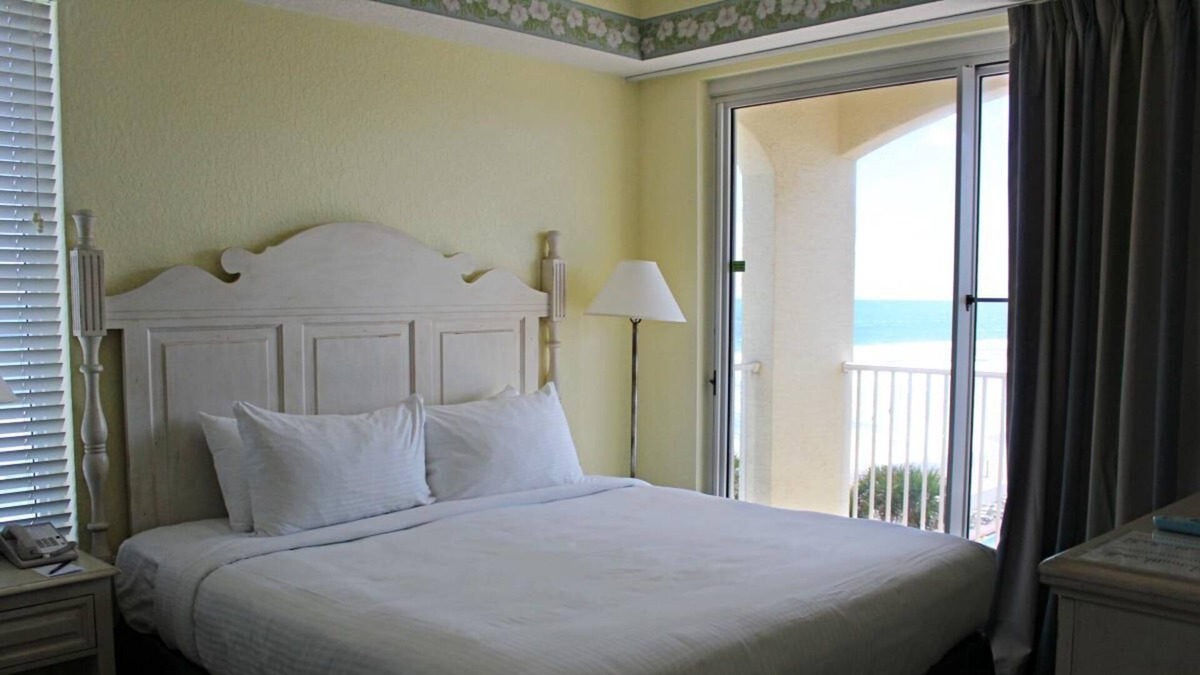 Bostroms Resort | Beach is Calling! Four Serene Units, BBQ Facilities, Surfing, Near The Casements