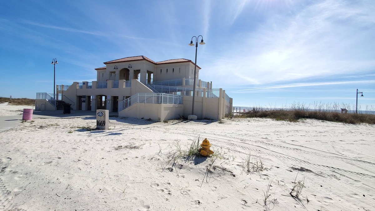 Biloxi Condo | Beach Life Condo 135. Pools! Beach! Casinos! FUN!