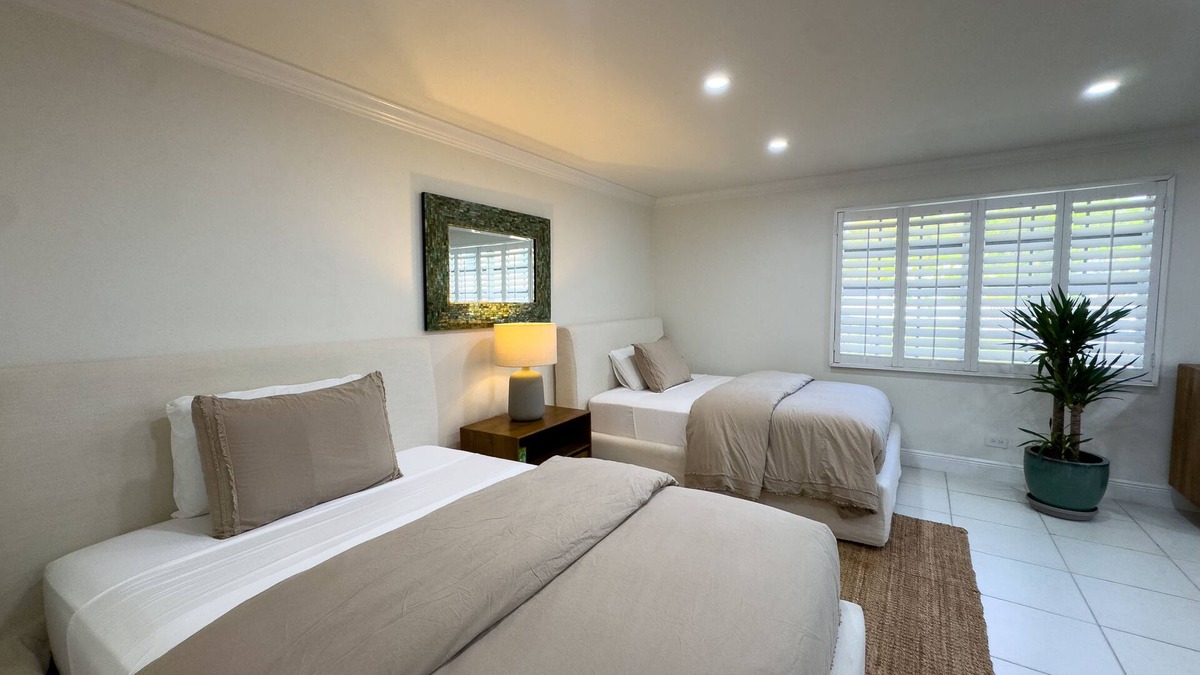Gambier Apartment | Beach Life Starts Here! Luxe Stay Near Coast!