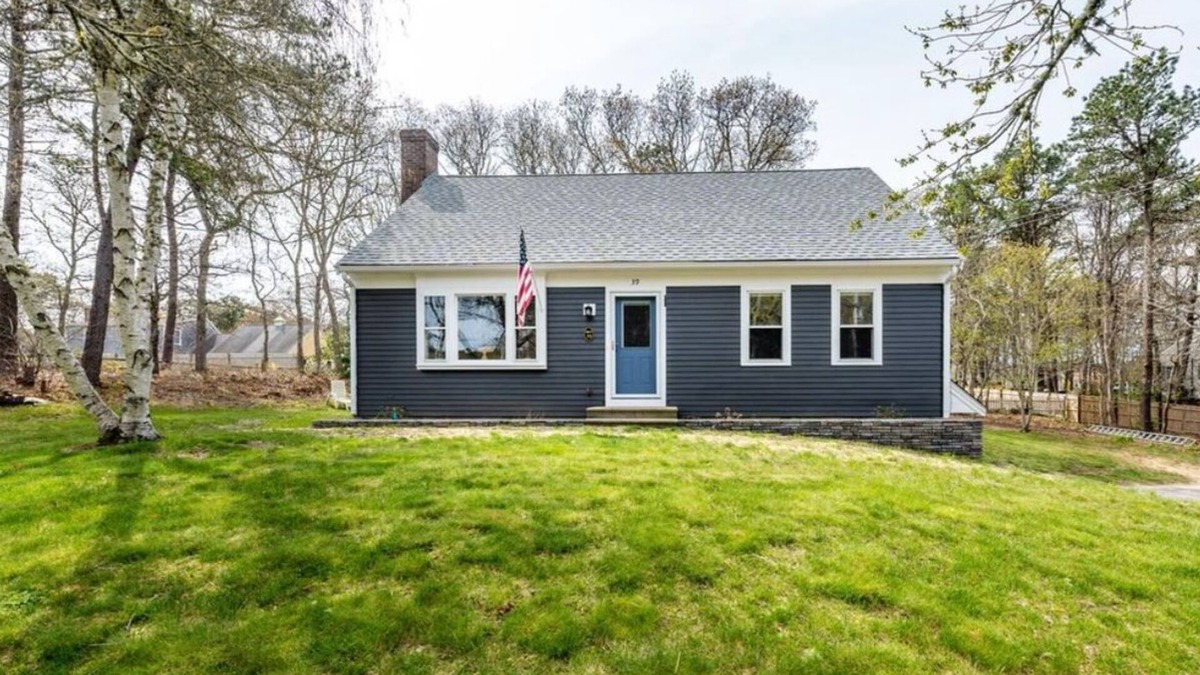 West Yarmouth House | Beach Lovers Escape